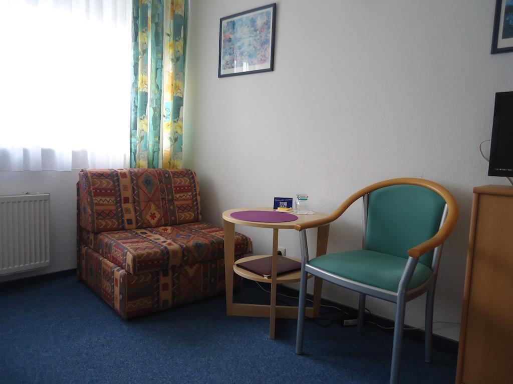Hotel Central Oberursel Extérieur photo