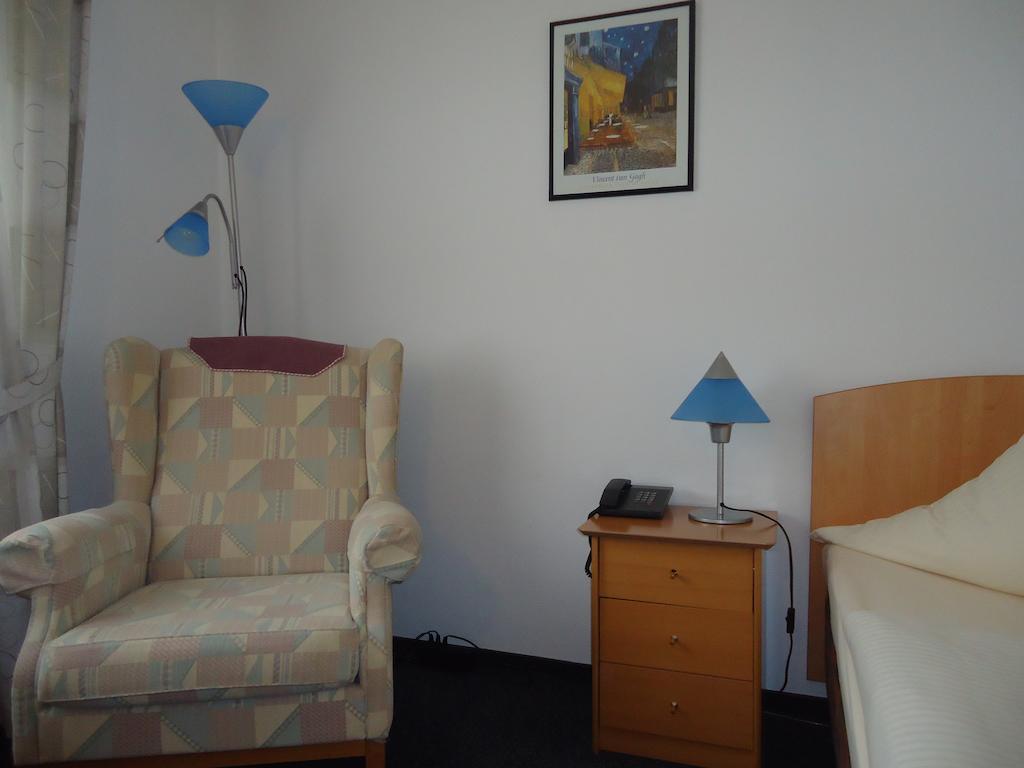 Hotel Central Oberursel Extérieur photo